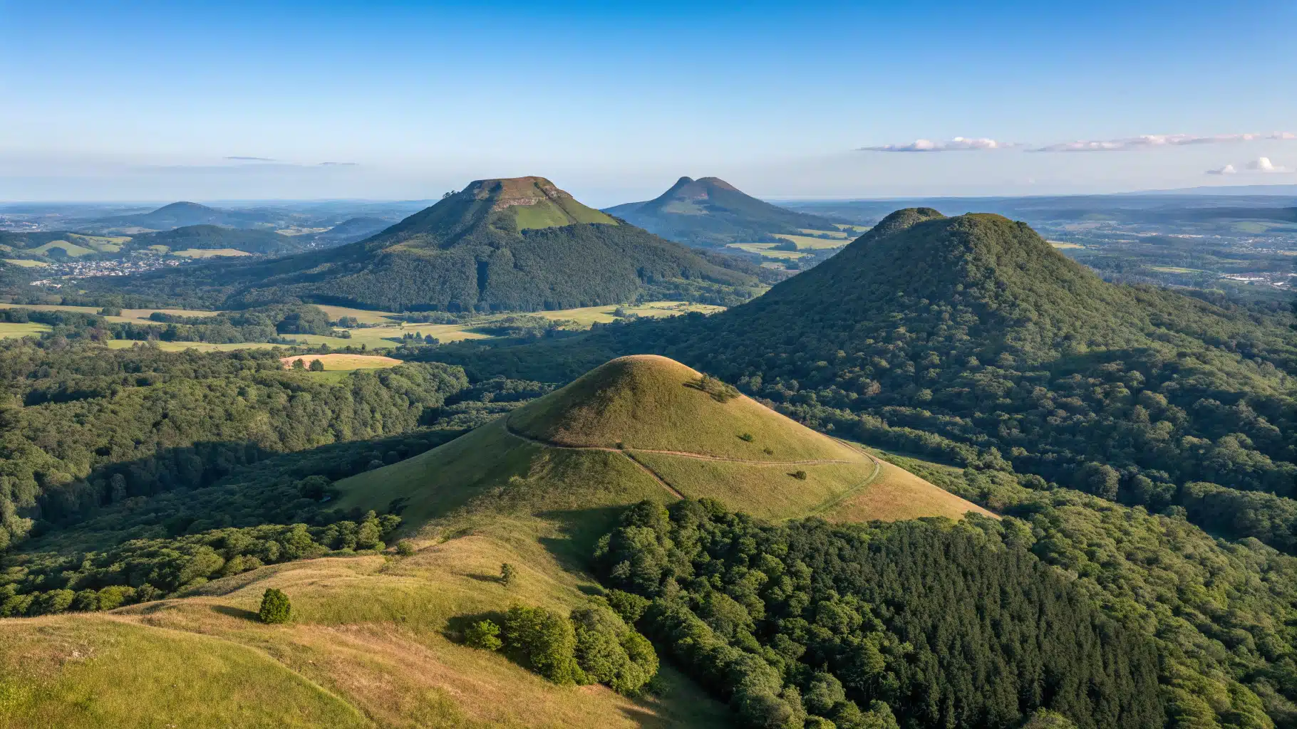 Le voyage culinaire au cœur des volcans : de la terre à l’assiette